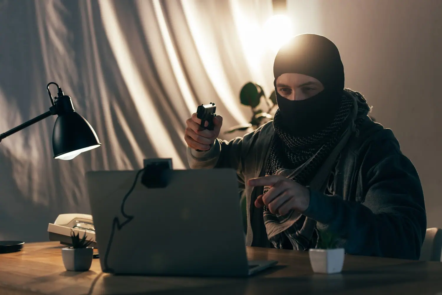 Jak rozpoznać wyłudzenie podczas zakupów online